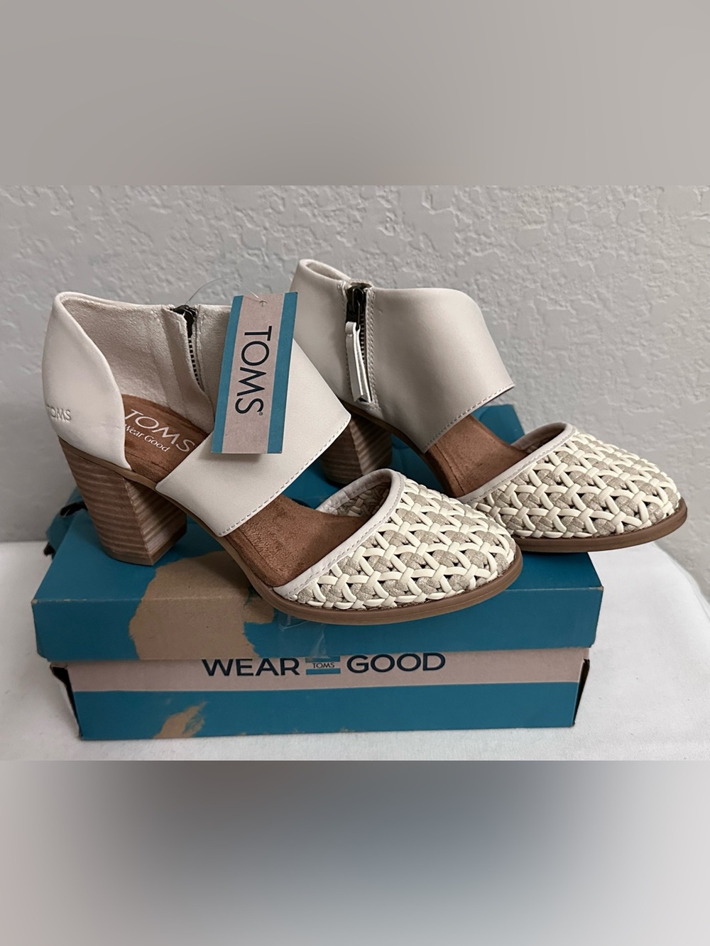 Toms Milan Shoes Closed Toe Heel Natural Geo Basket Size 5.5